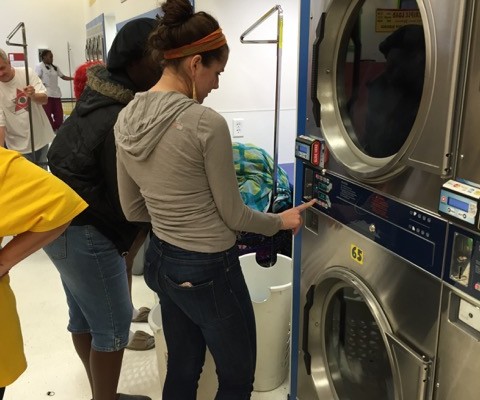 Using the Dryer System at Laundromania in Davenport, Iowa