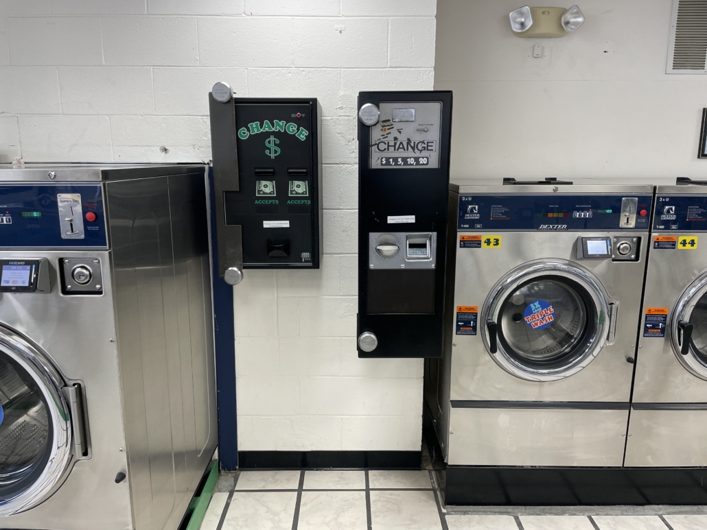 Change Machines at Spin City Laundromat in Coralville Iowa_Laundromania Coralville Iowa